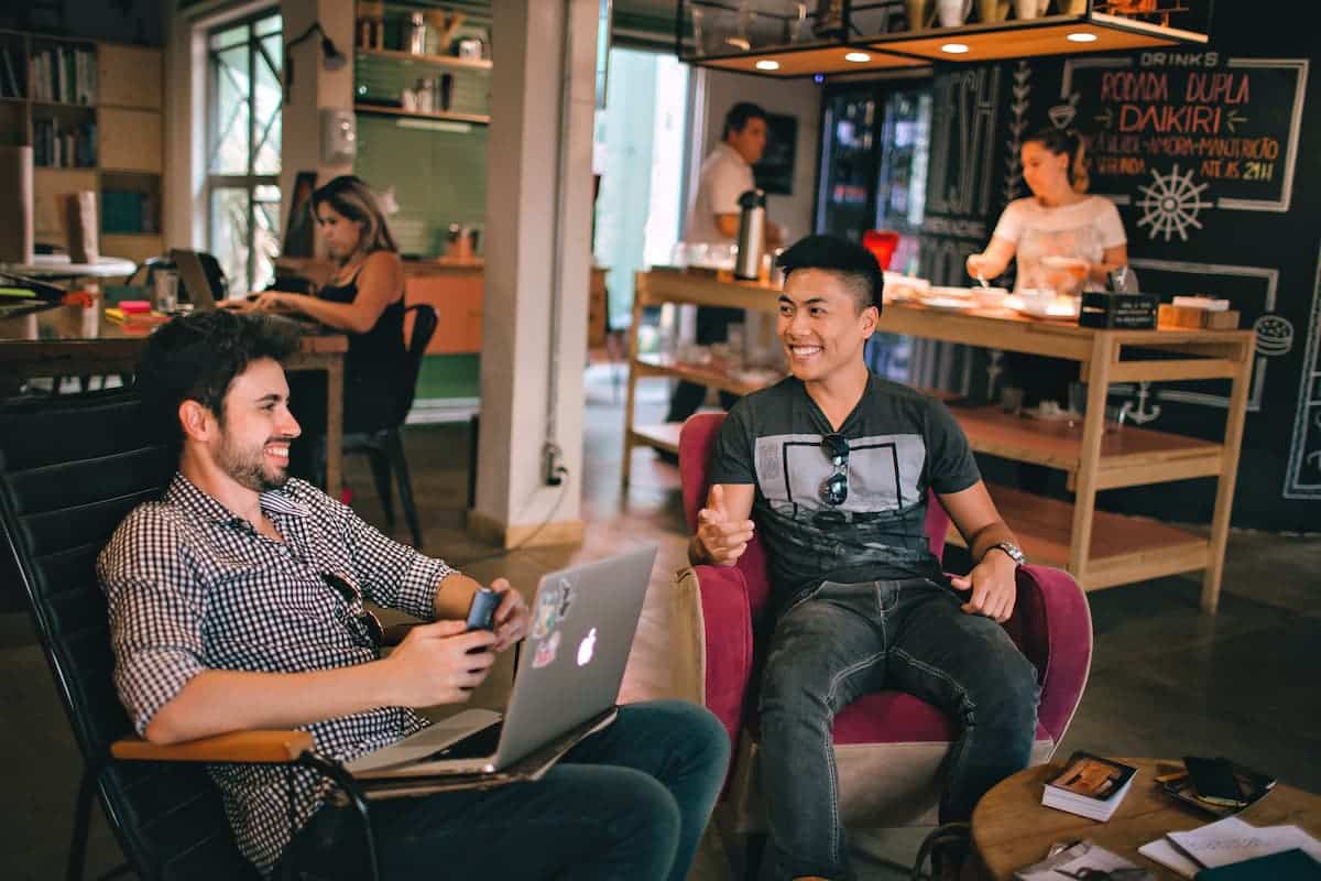 Managing up is good for your boss, and it’s good for your career, too. Learn how to manage up at work with the 7 simple steps to success.
