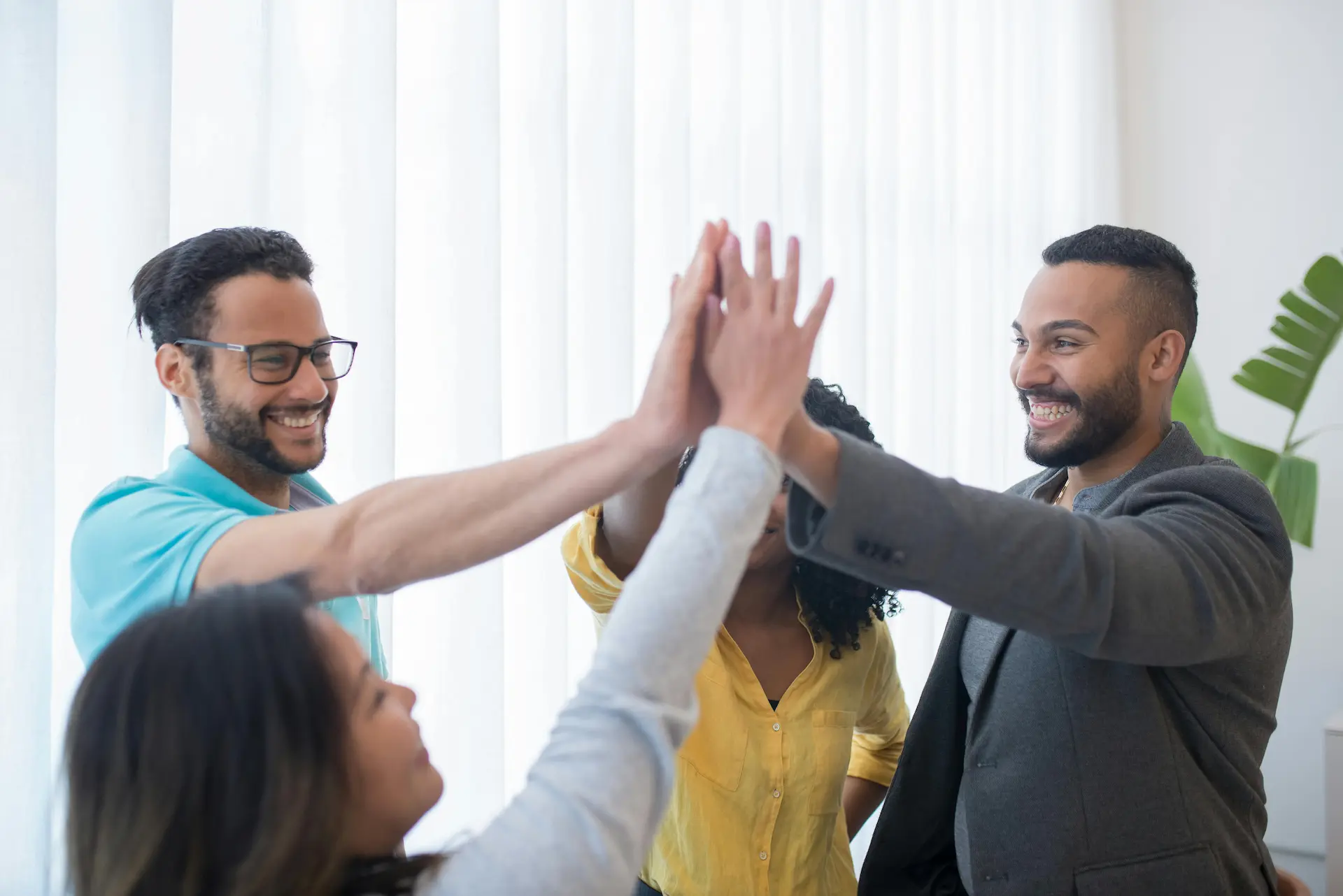 Explorez comment le coaching de bien-être améliore la performance et la satisfaction des employés en renforçant leur santé mentale et physique.