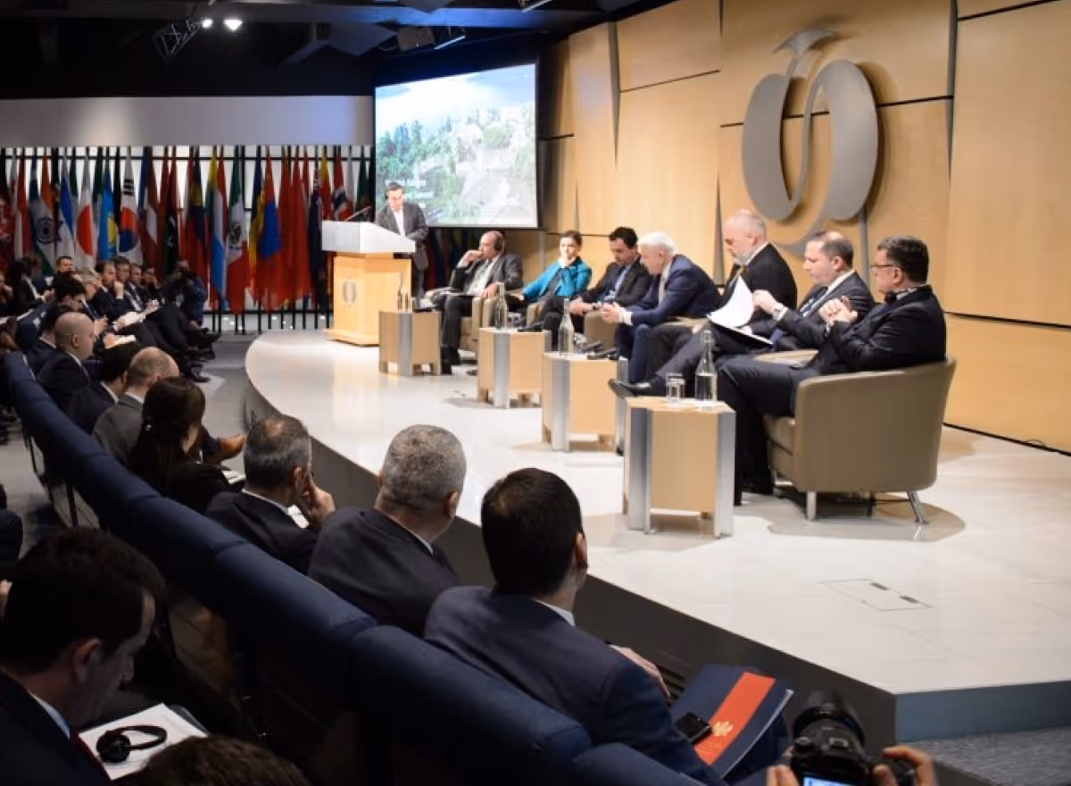 Wie die digitale Reise von EBWE mit Coaching dazu beitrug, ihre Führungskräfte zu stärken