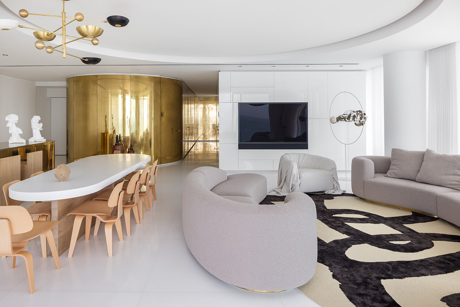 ALEX MEITLIS project - luxury handmade rug photo 2 - custom rugs for design projects