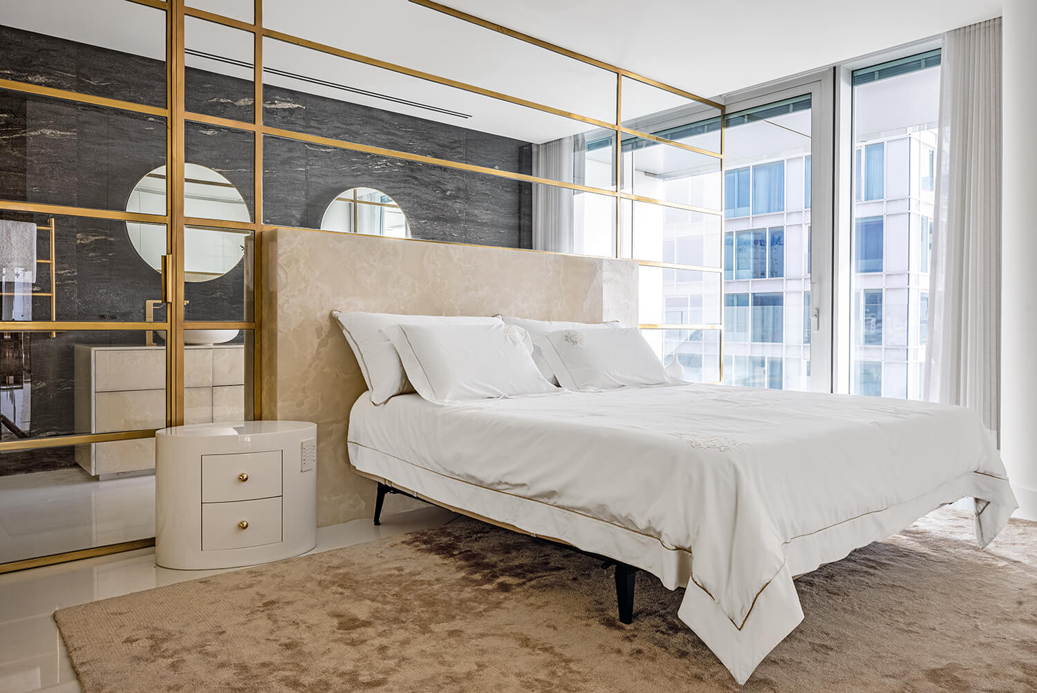 ALEX MEITLIS project - luxury handmade rug photo 4 - custom rugs for design projects