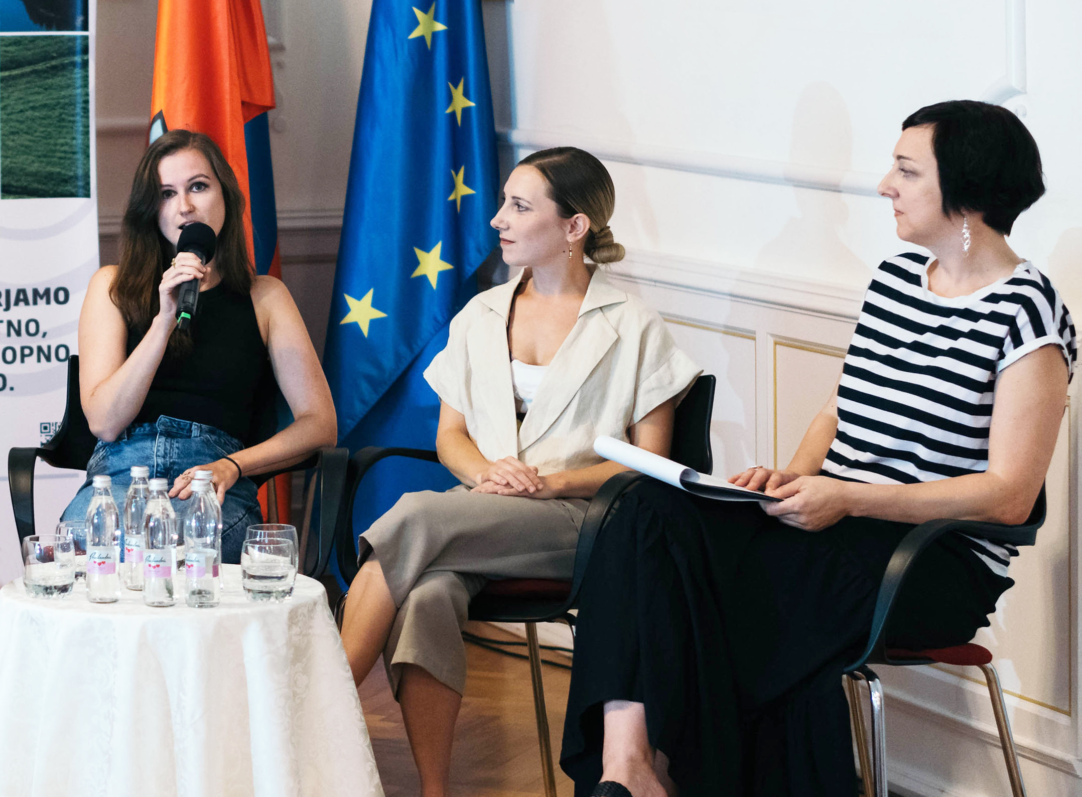 ROUNDTABLE