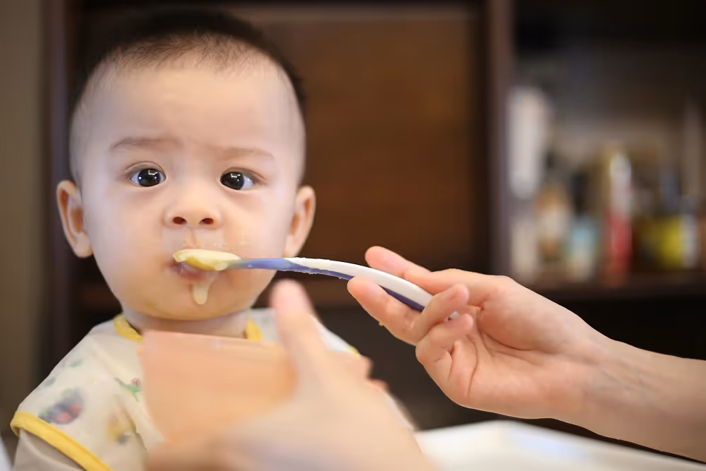 Tonggak Perkembangan Bayi Usia 7 Bulan