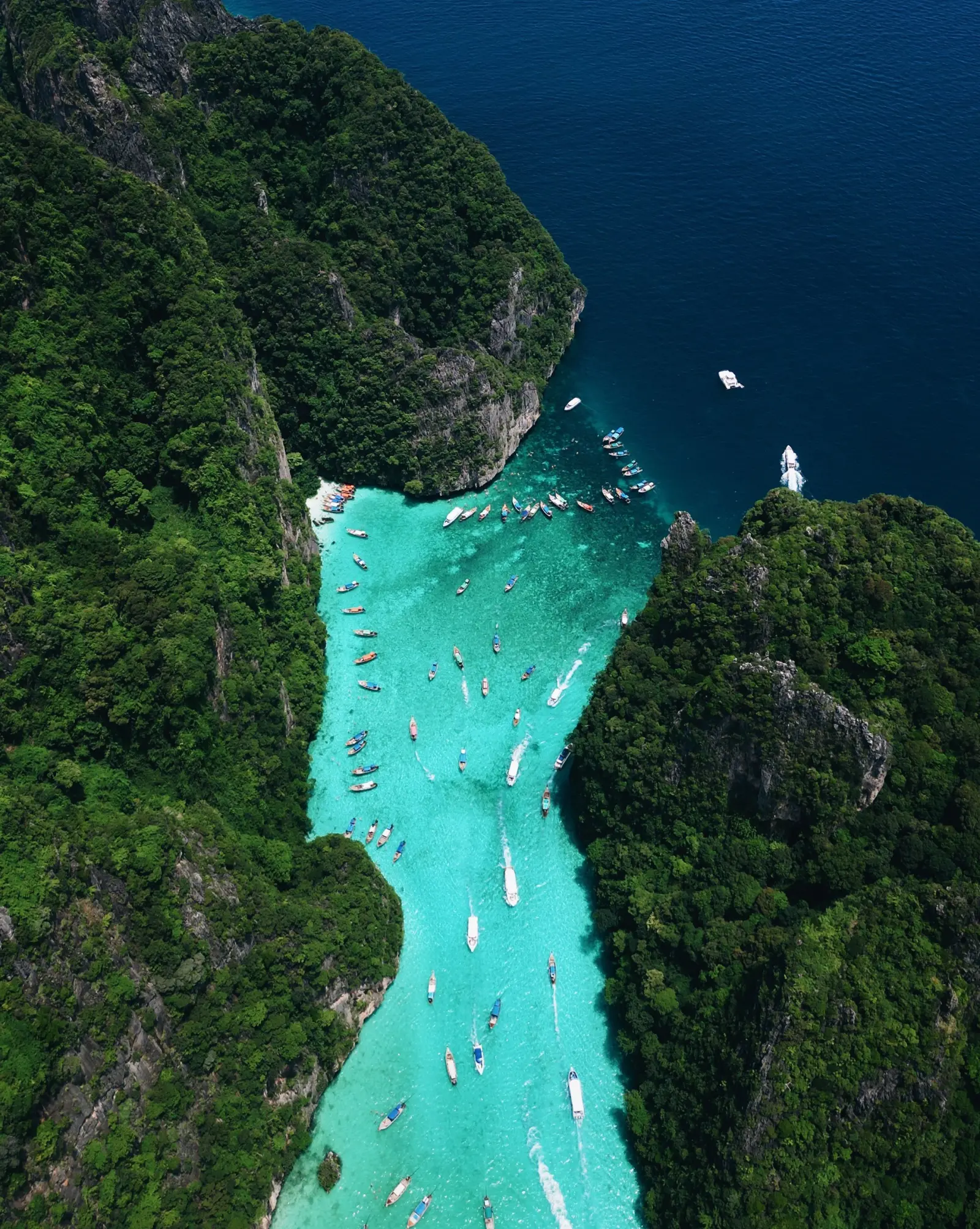 How Big Is Phi Phi Island? Size of All 6 Islands