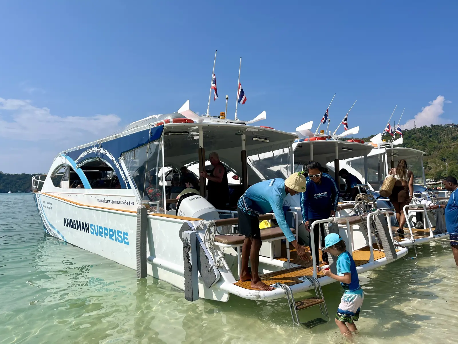 Is a Speed Catamaran Smooth? What Phi Phi Families Say