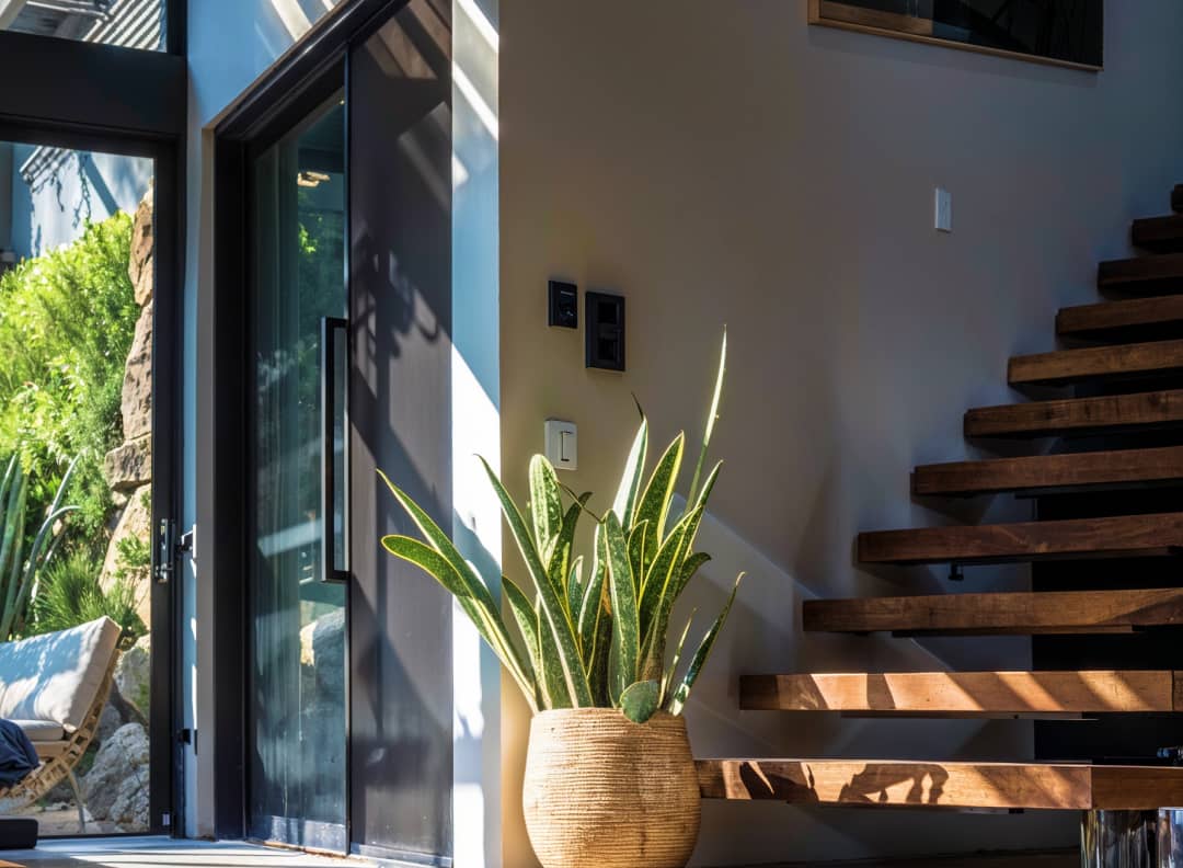 Exceptional Craftsmanship  Image - Homerepair X Webflow Template