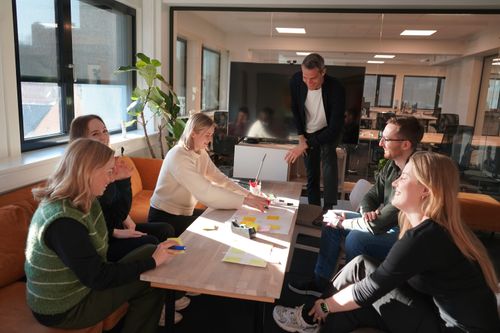 Gture employees having a workshop