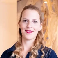 Portrait von Marina Steinke