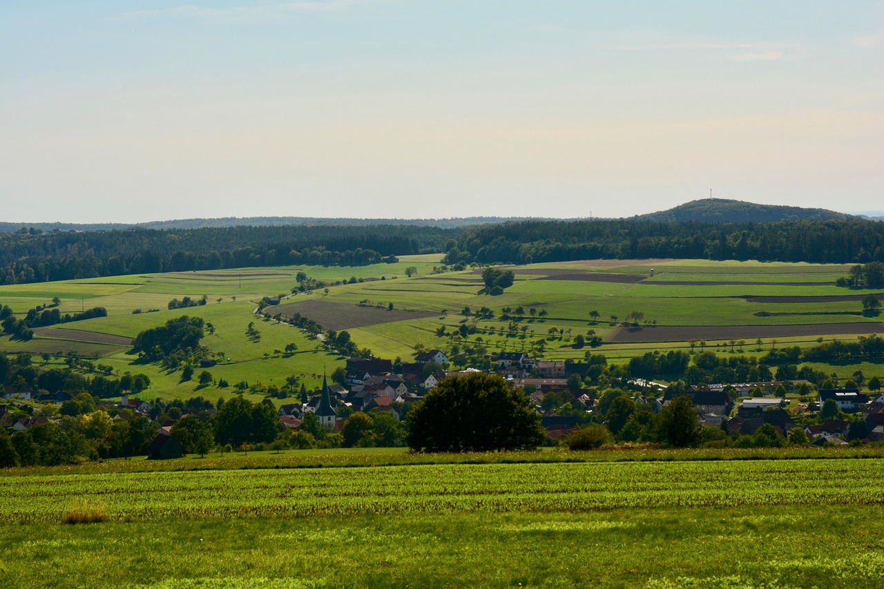 Drohnenaufnahme von Altstadt von Bischofsheim in der Rhön
