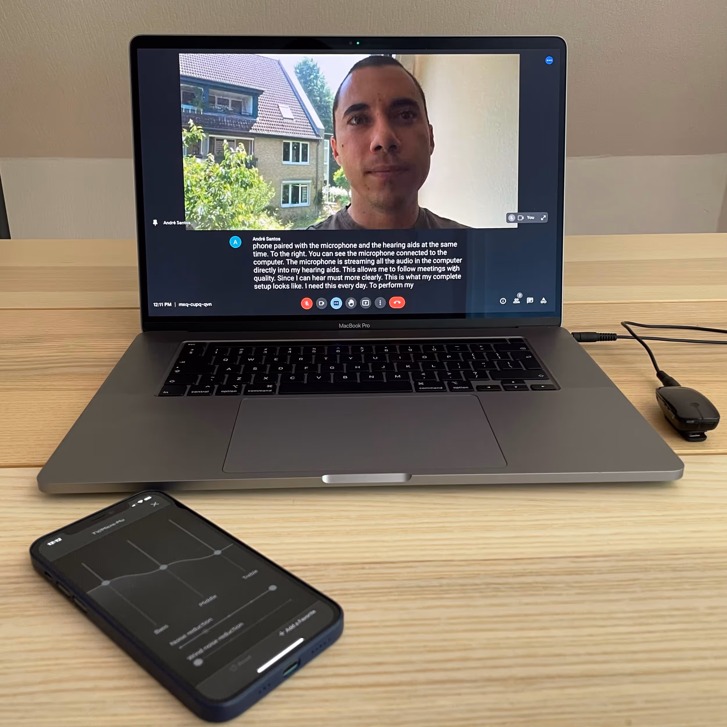 André's remote work setup using Google Meet