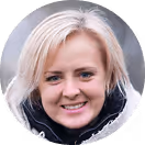 Frau mit blondem Haar, Porträt