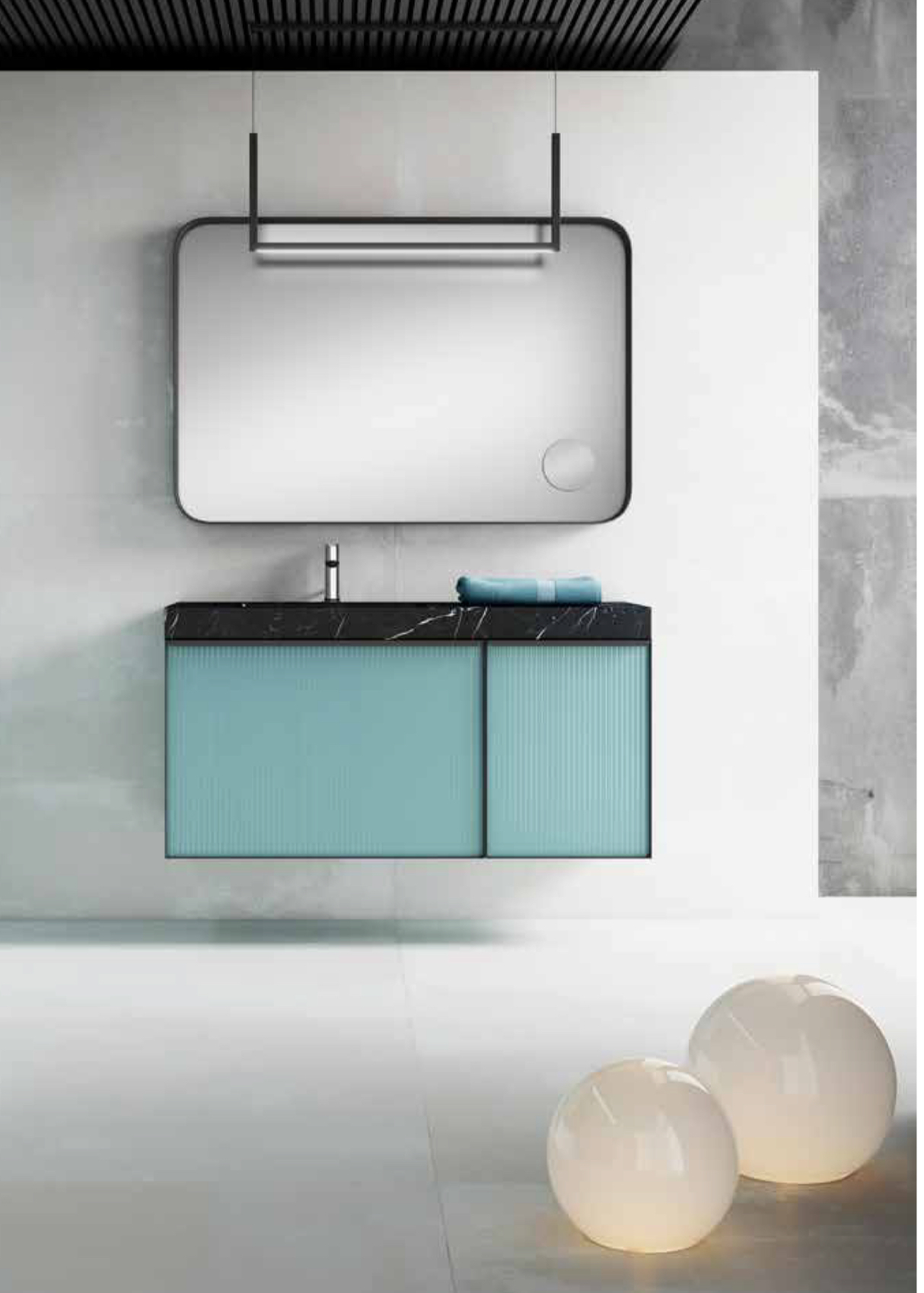 Salle de bain design, meuble suspendu et plan en marbre noir