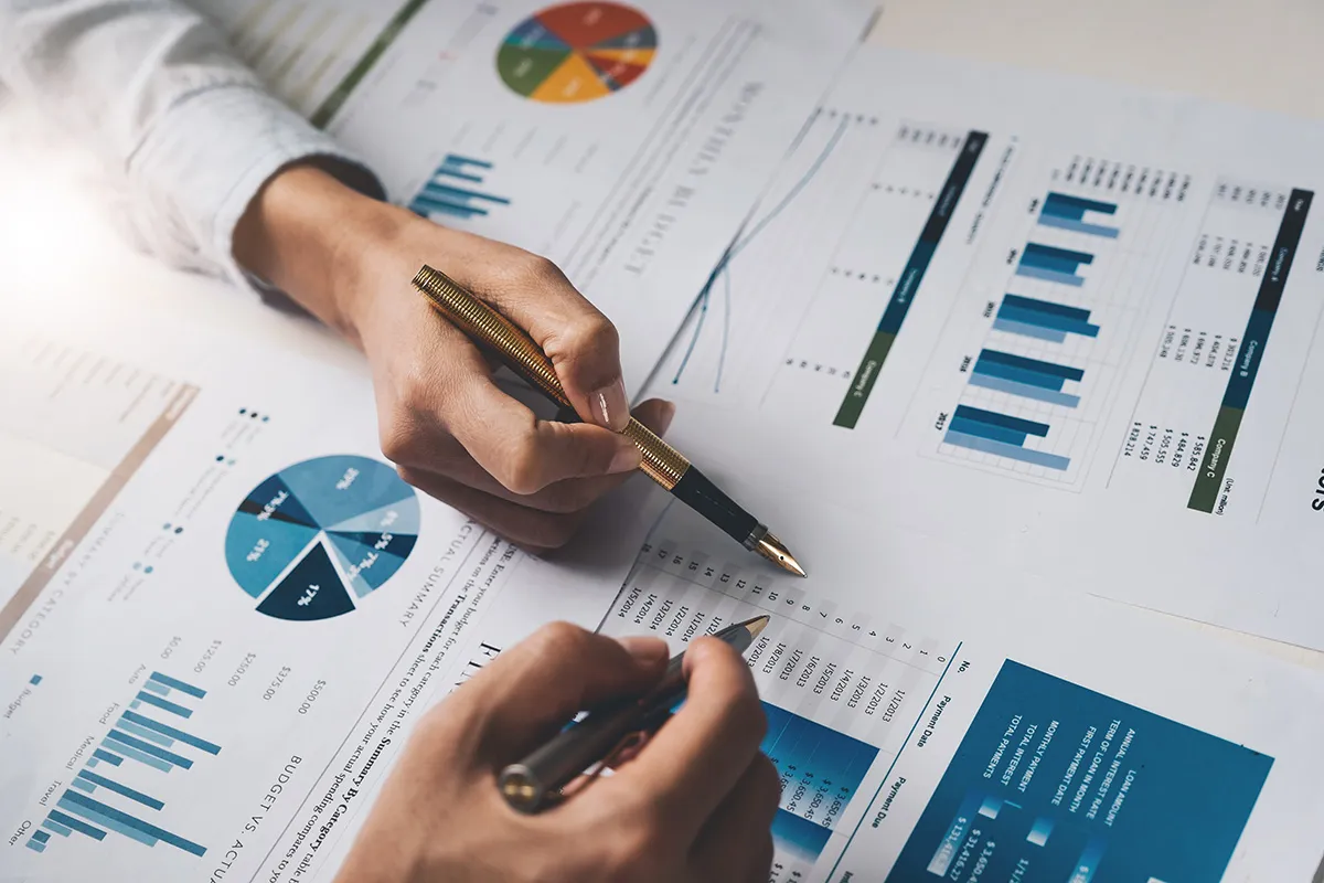 Detailed reports and analytics auditing health and performance of IT workstations including equipment health, usage statistics, security audits, and user satisfaction surveys to ensure optimal asset management.

