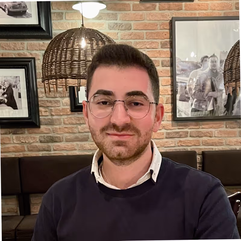 Emir Yasar 🇹🇷
Supply Chain & Videographer
He can track anything, anywhere, anytime. With a 4.0 GPA and Turkish connections so deep he could probably reroute the Bosphorus