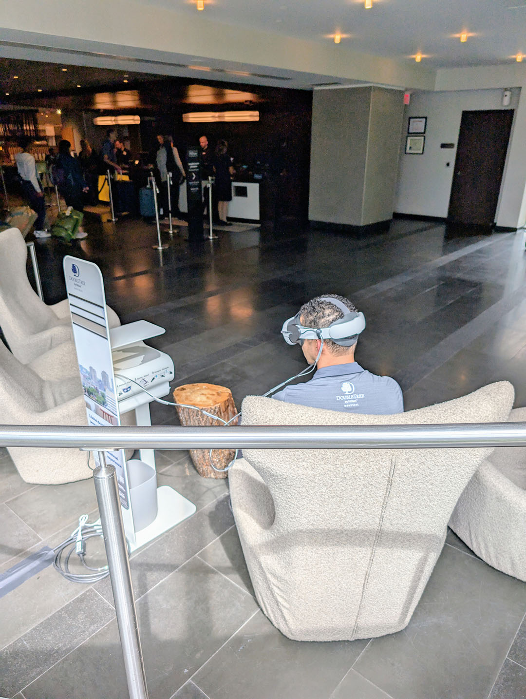 Hoppin' immersive discovery station in the lobby of the DoubleTree by Hilton Montréal