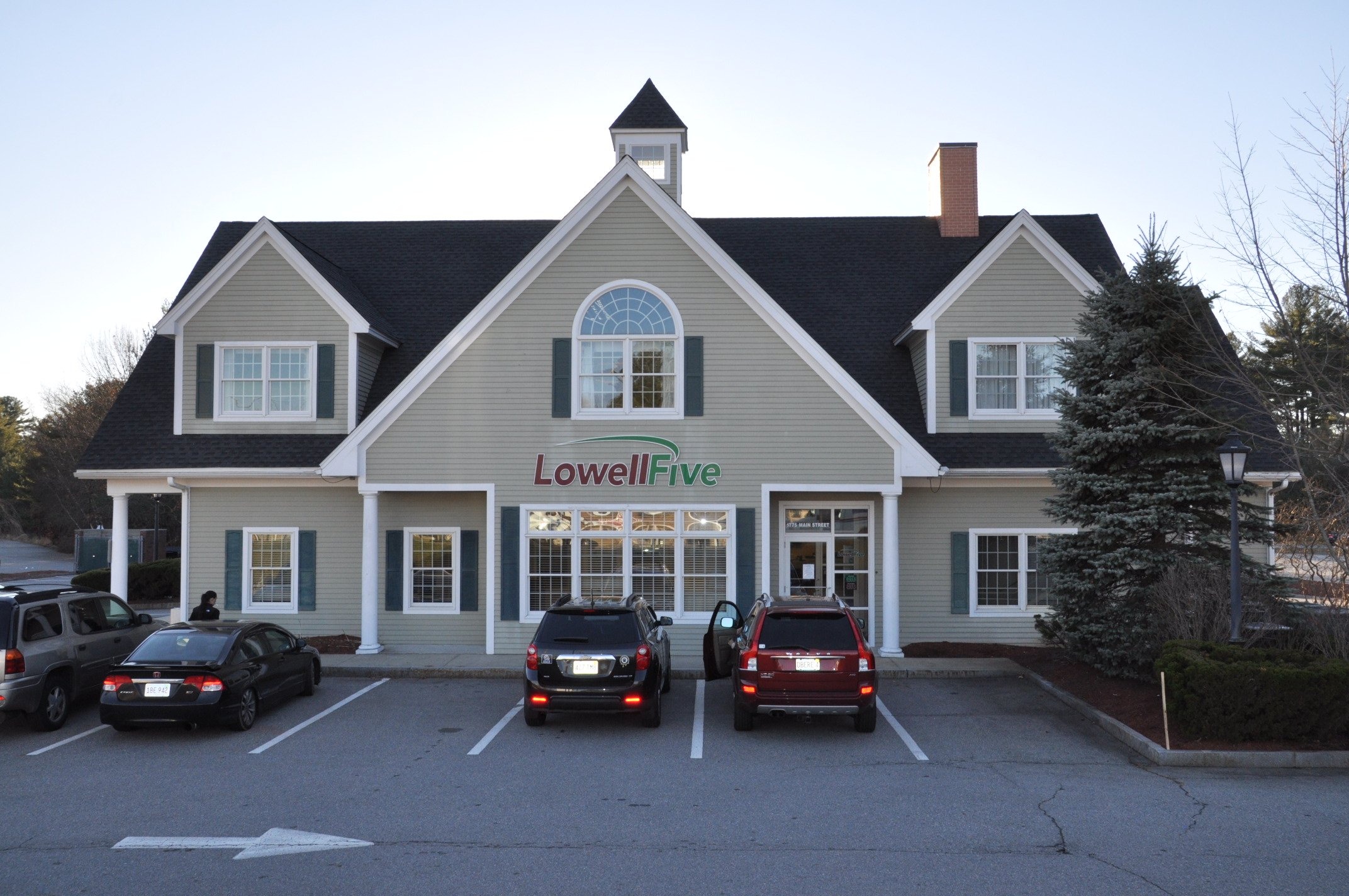 lowell 5 bank commercial roofing work by roofing king inc