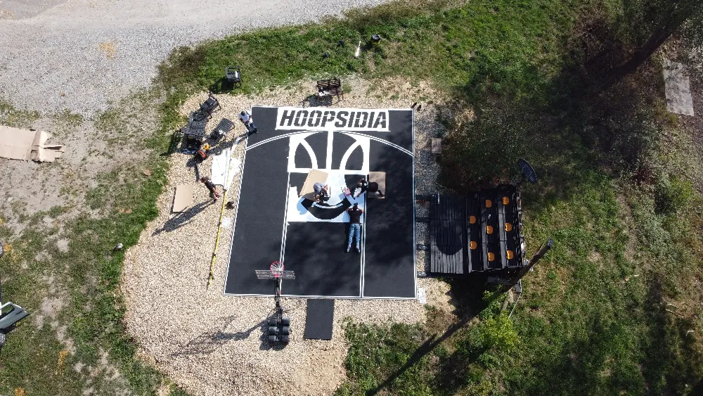 Terrain de basketball en construction Hoopsidia