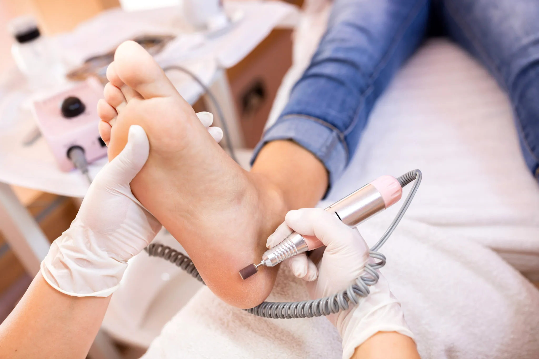 Podologische Fußpflege und Hornhautbehandlung bei Beautylounge by Bea in Wilhelmsburg.