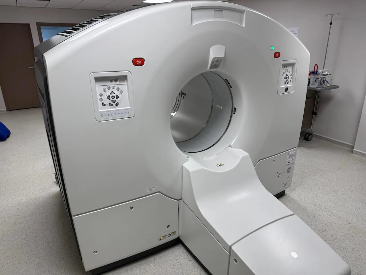 Close up of GE Discovery IQ 16