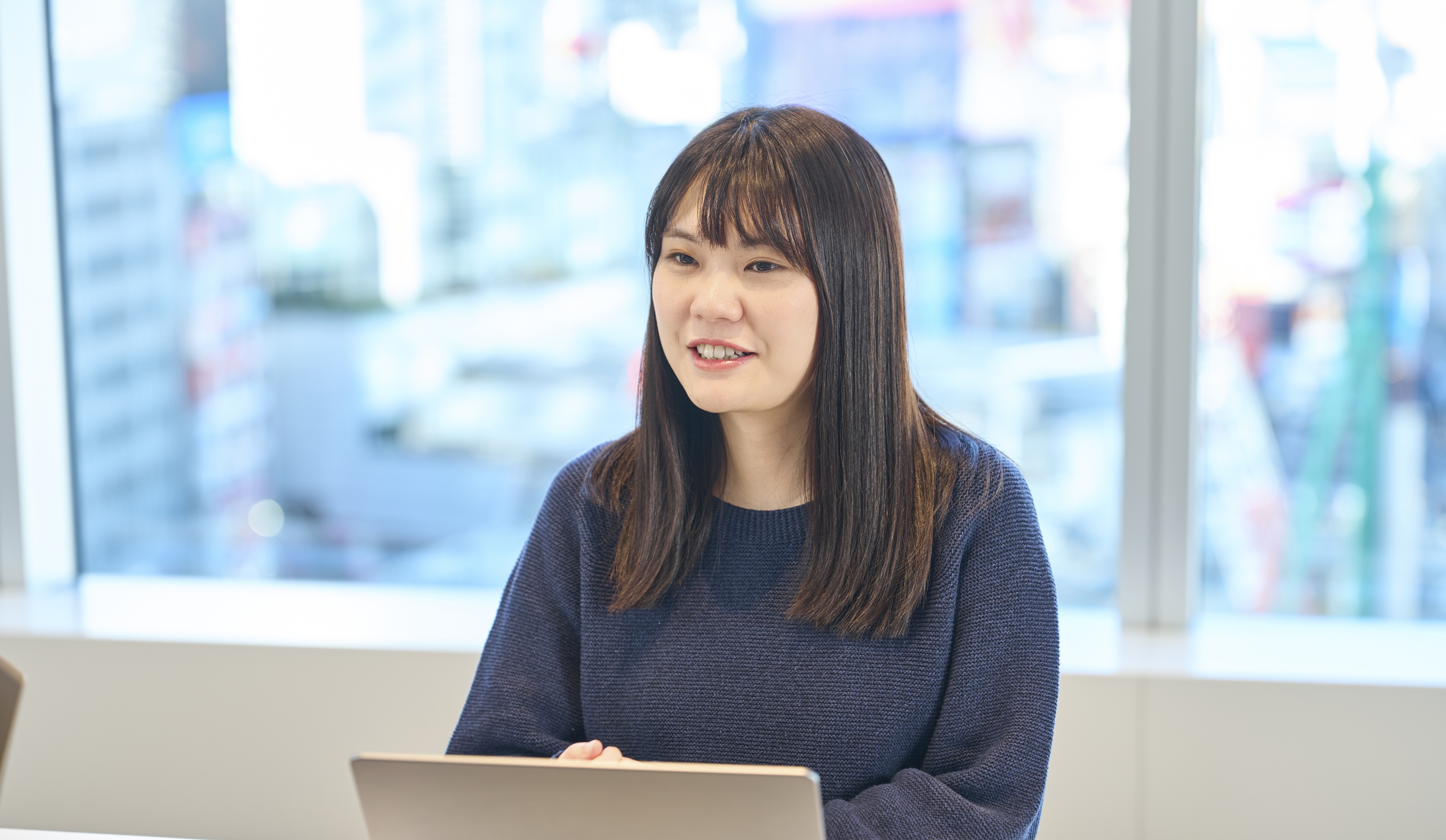山本 ちひろ 氏