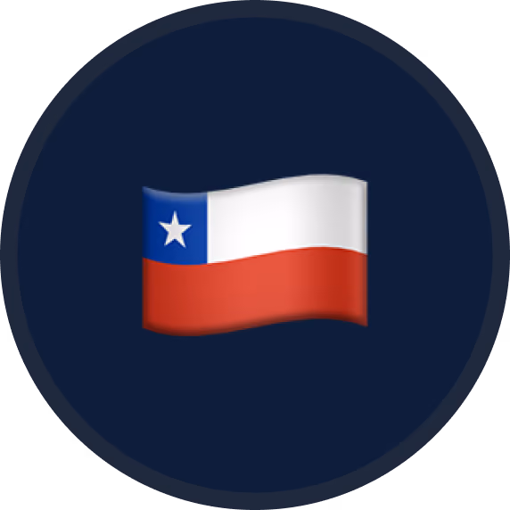 Bandera ondeante de Chile con estrella blanca, azul y franjas blanca y roja.