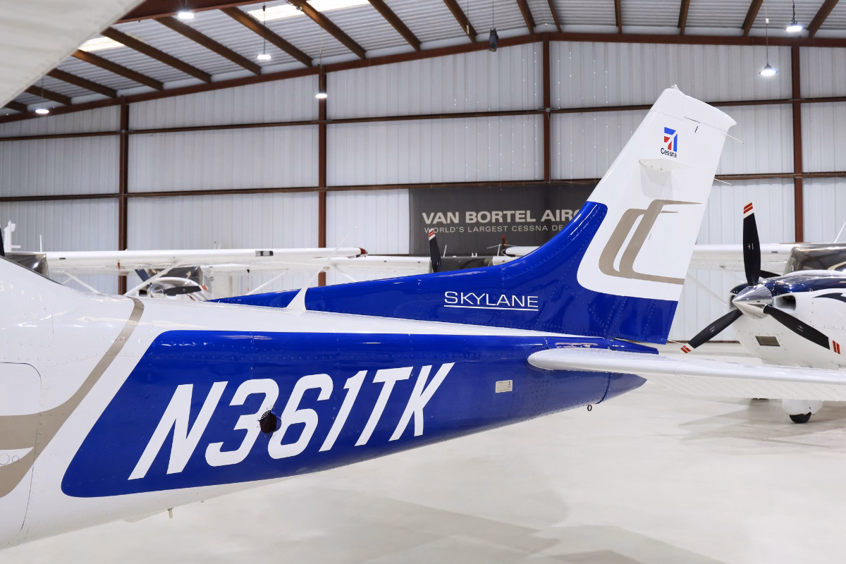 2019 Cessna 182T (N361TK), photo 4