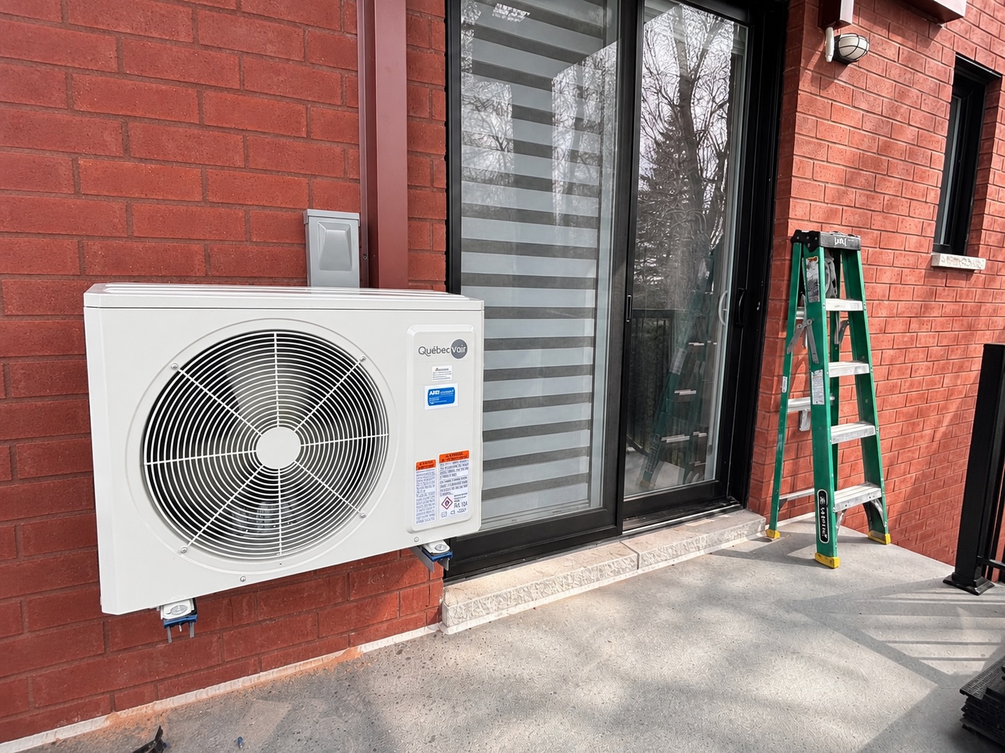 Thermopompe Québec Vair Boréal installée dans un condo