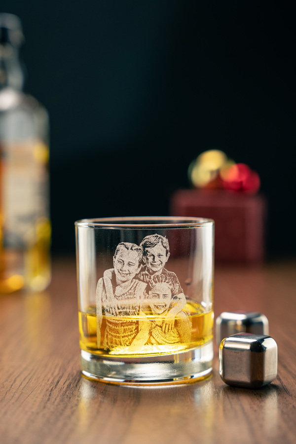 custom glass gifts