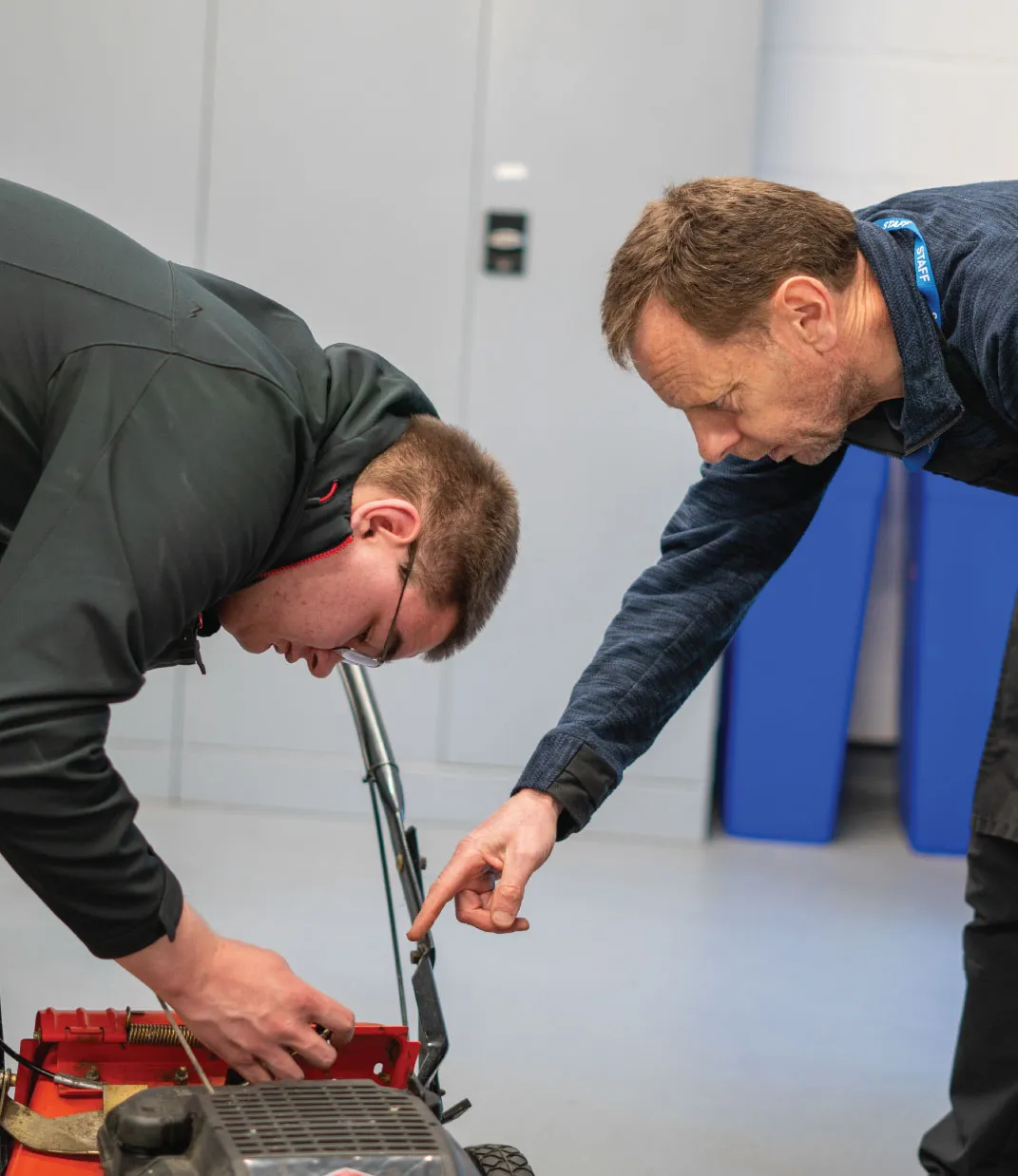 Bridge School Malvern - Student learning mechanics 