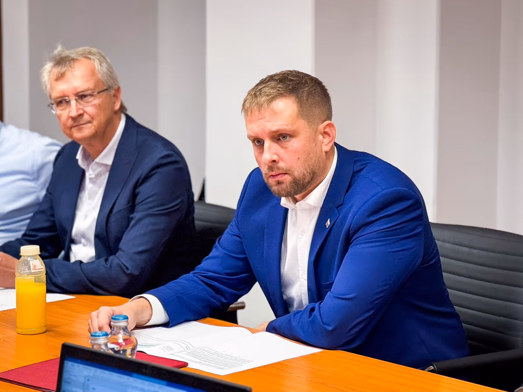 Minister verí, že 62 eur nie je suma, pre ktorú by lekári štrajkovali. Čo na to odborári?