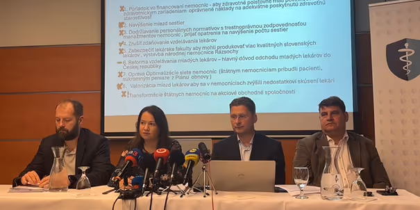 Lekárski odborári odmietli ministrovu ponuku, do konca októbra sú pripravení podať hromadné výpovede