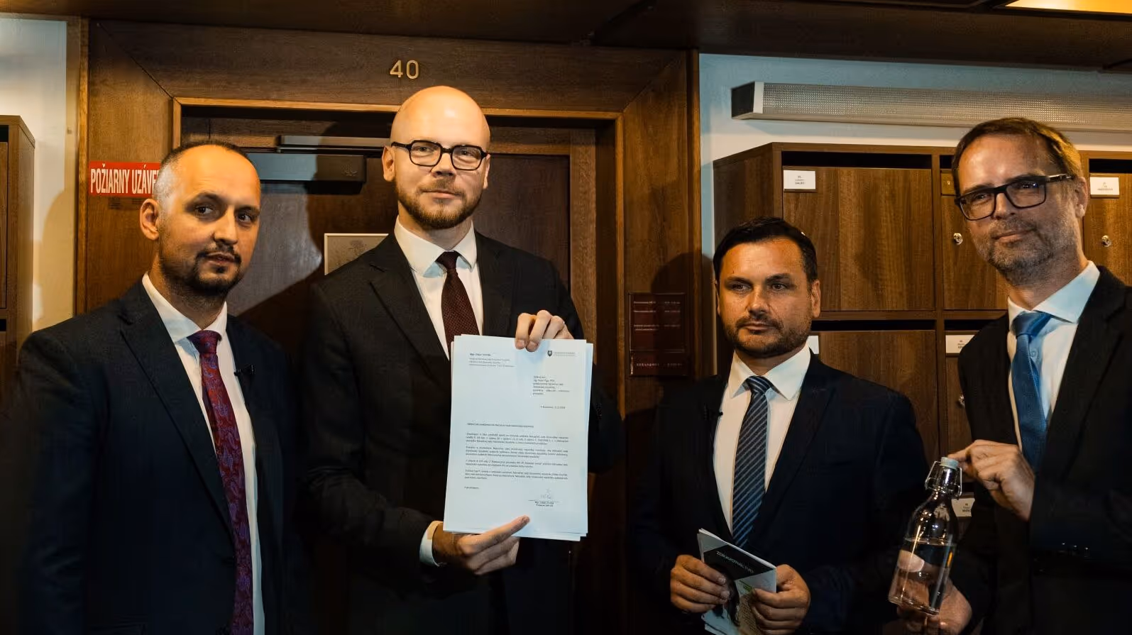 Opozícia vláde nepomôže otvoriť schôdzu, zdravotnícke zákony nepodporia
