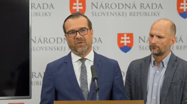 Krajčí: Kvôli spoločnosti AGEL prepadnú peniaze z plánu obnovy. AGEL: O peniaze sme neprišli