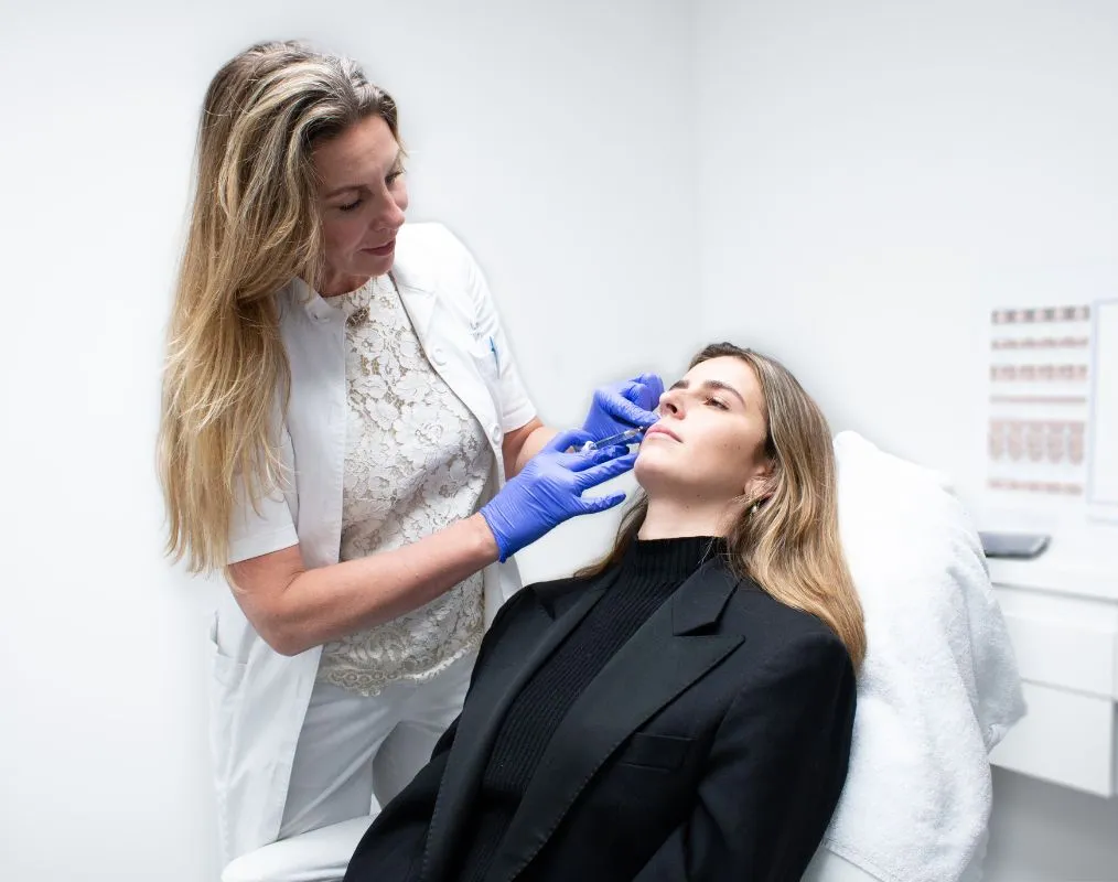 Dr. Alimova consult lipcontour 