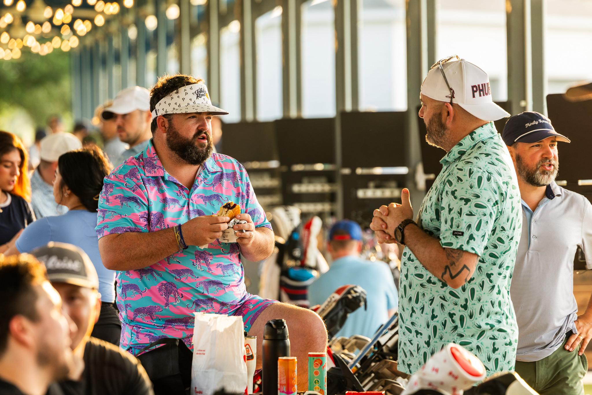 Classic event atmosphere, packed bays