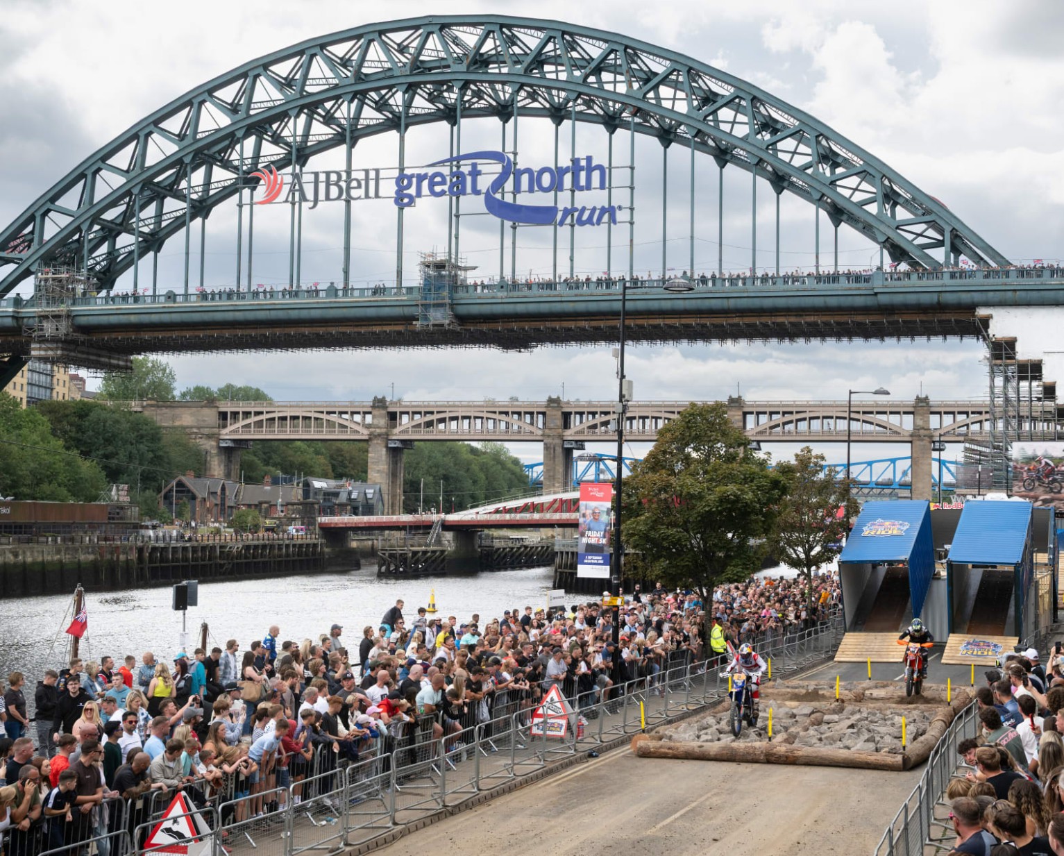 The Red Bull Tyne Ride course running along Newcastle Quayside beneath the Tyne bridges.