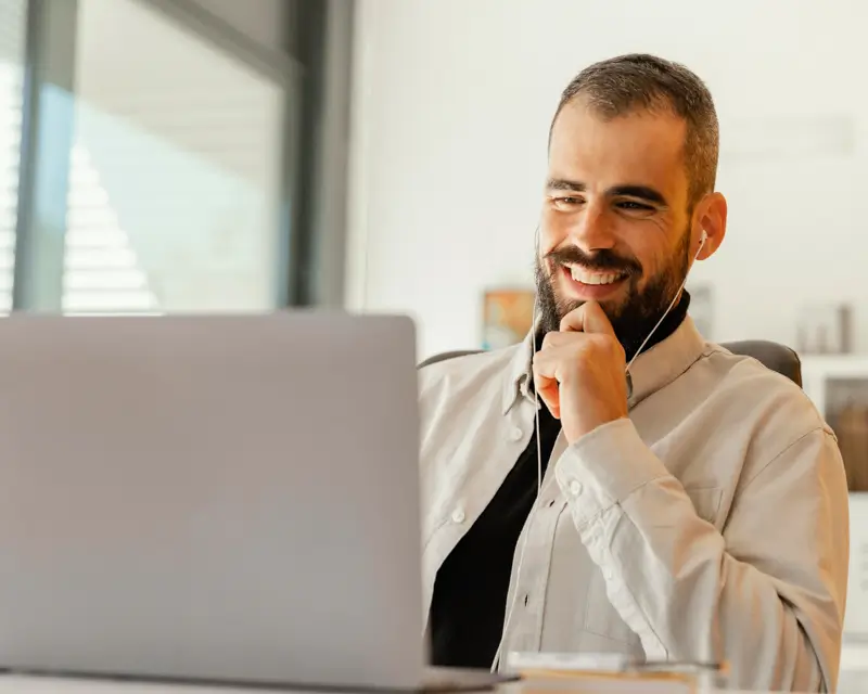 Remote recruiter conducting video interview helping small businesses find world-class talent through Somewhere's vetting process
