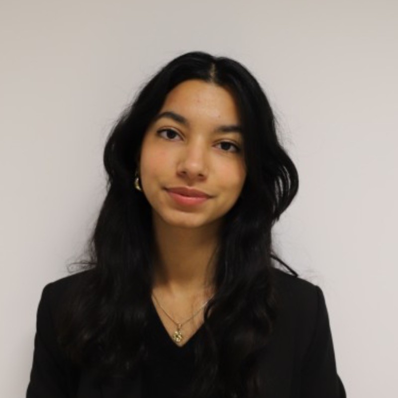Lina Guennoun, chargée de communication