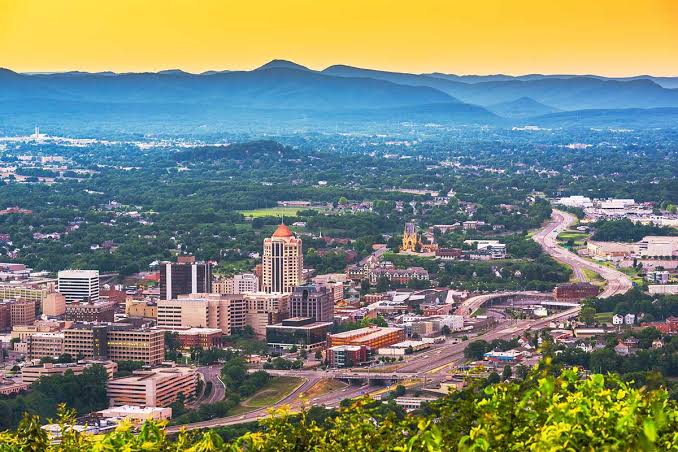 Roanoke, VA real estate market