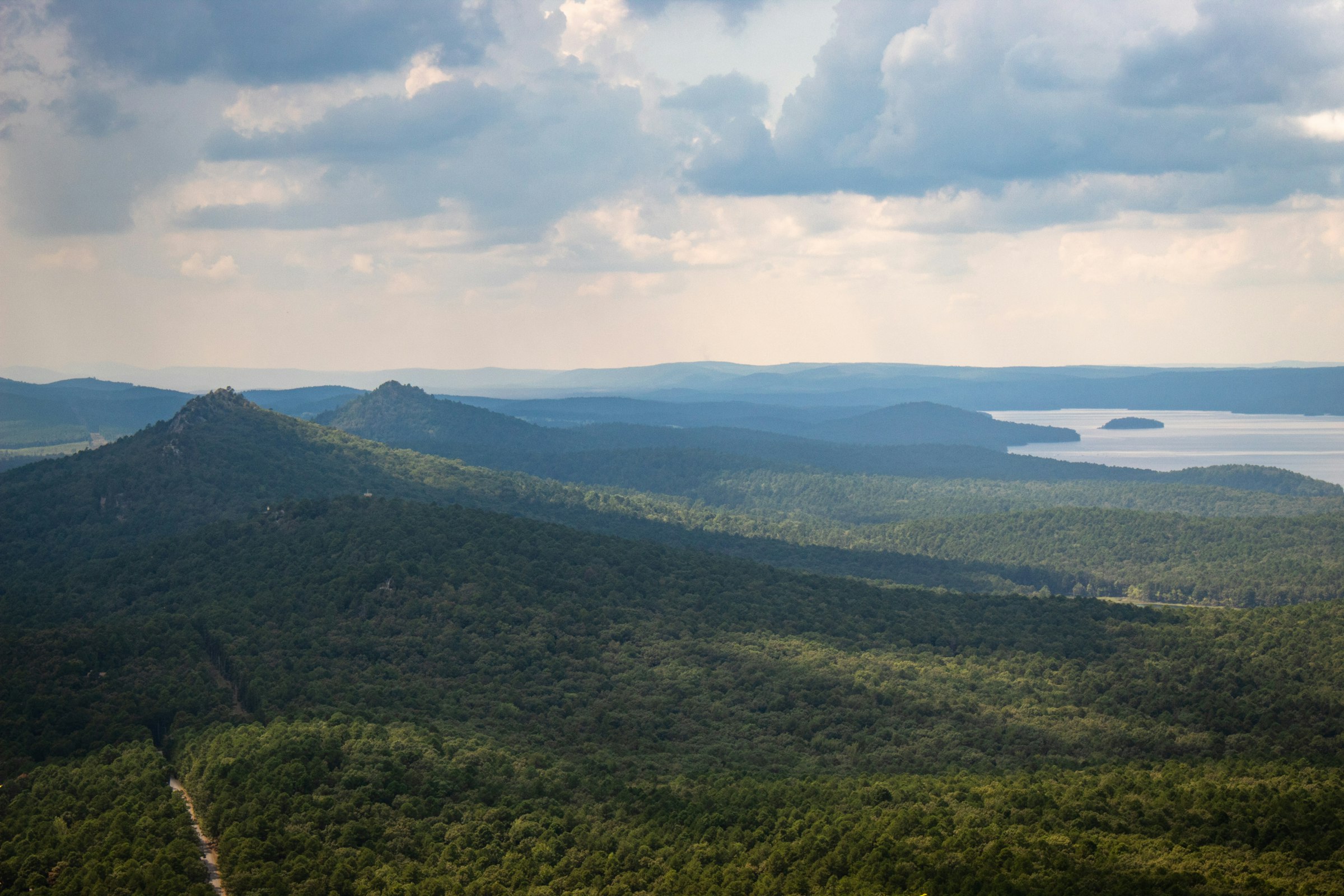 View from Pinnacle Mountain State Park over Lake Maumelle near Little Rock, Arkansas