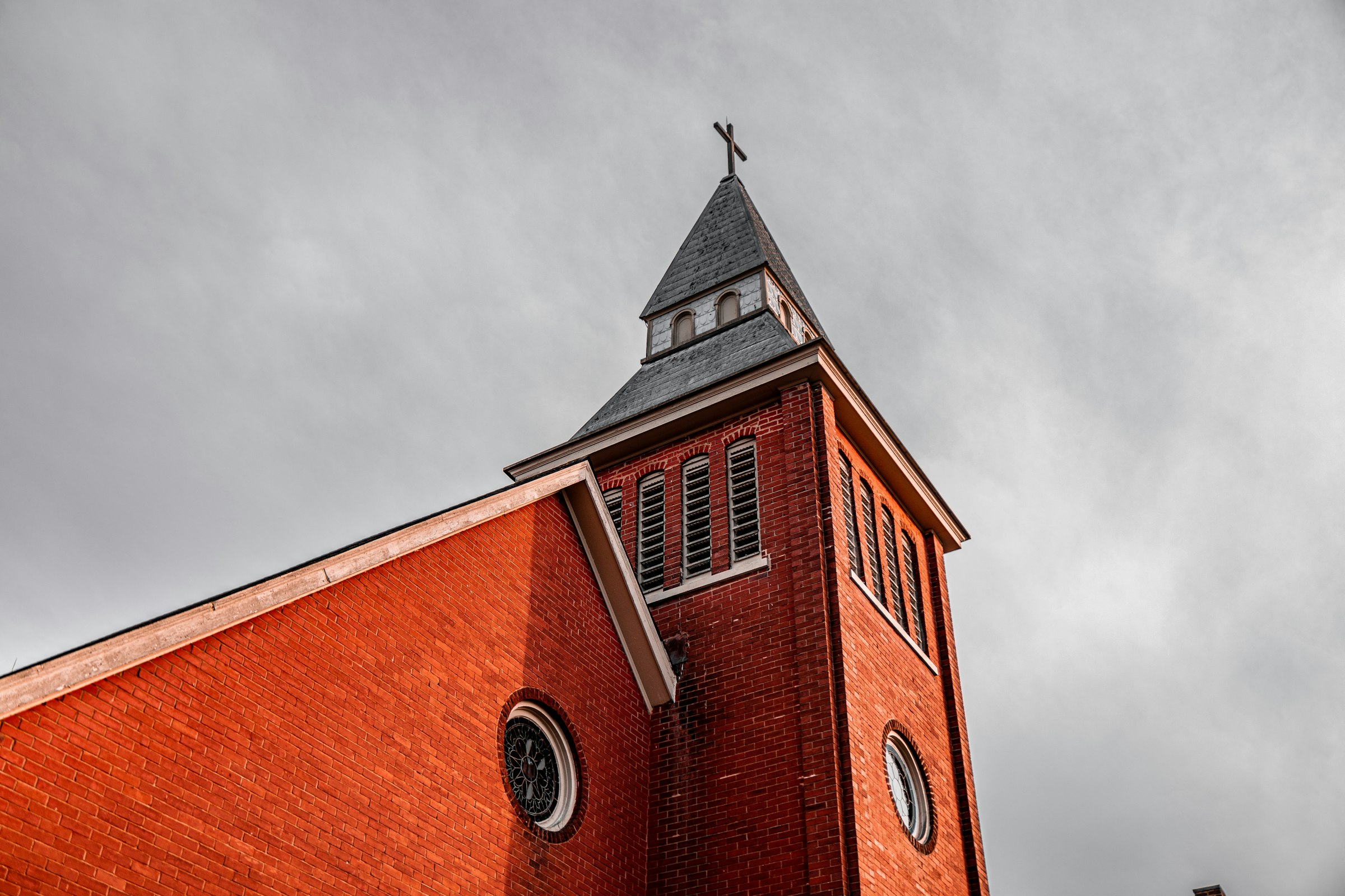 Brick church with steeple in historic downtown Bardstown, Kentucky