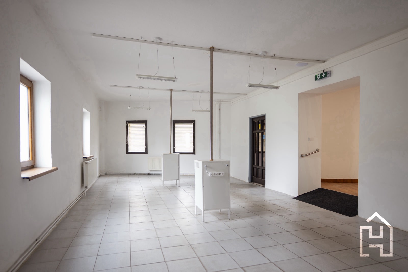 Fotografie nemovitosti – Kanceláře se služebním bytem