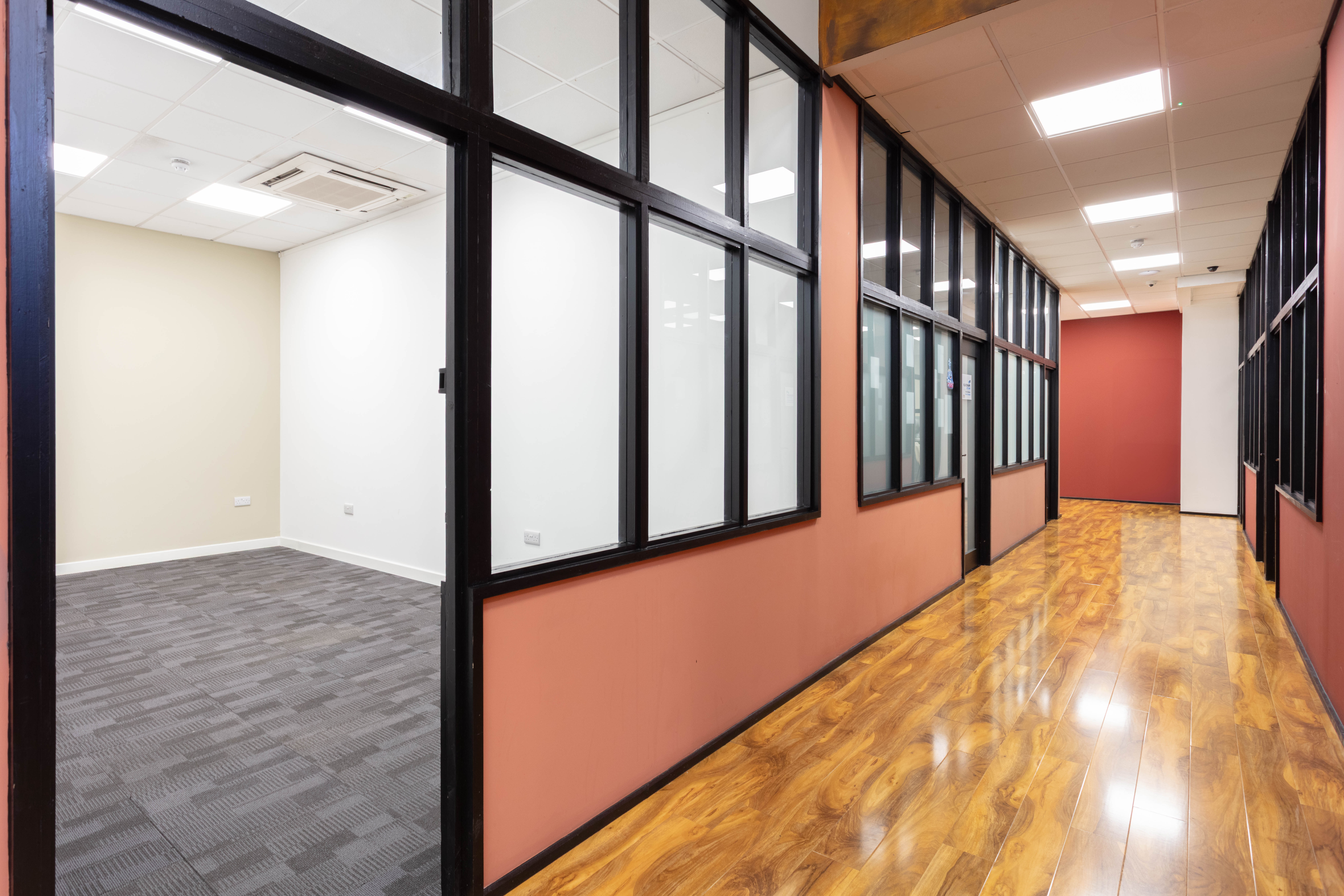 A modern, coworking office space in Corespace Kilmarnock 