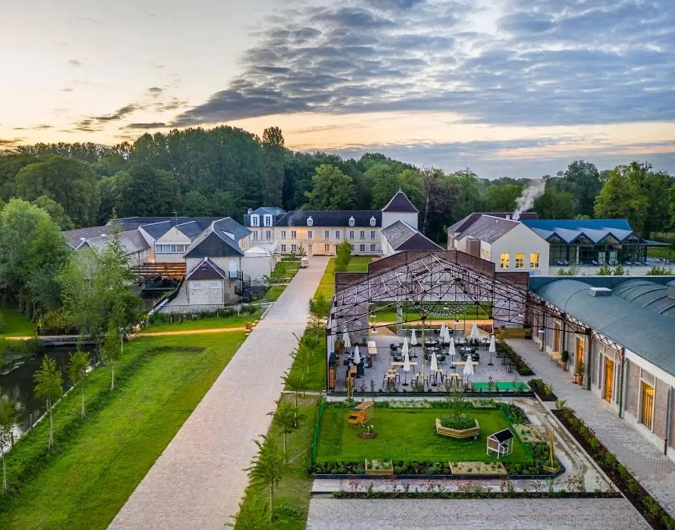 Le Spot - Retail Leader