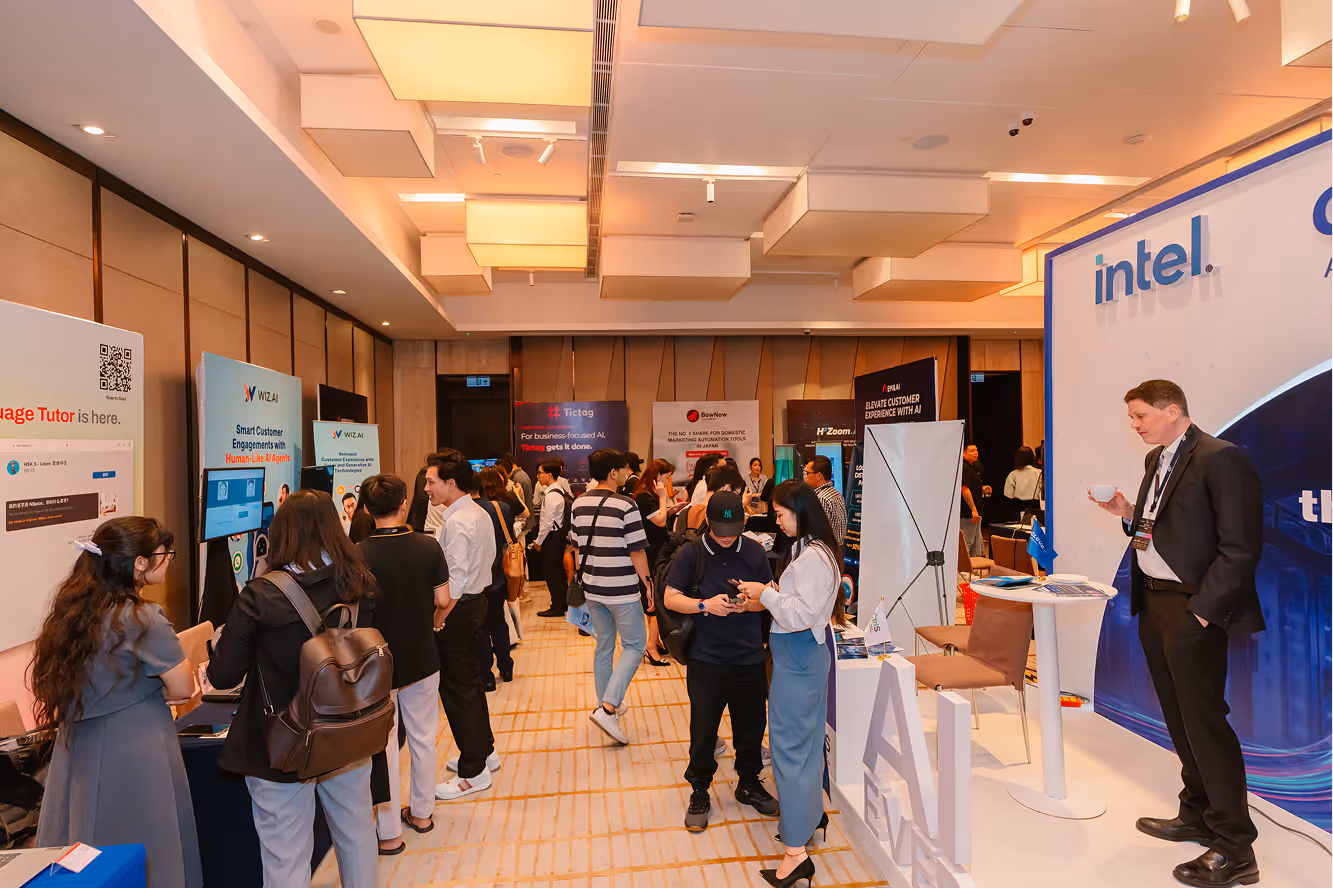 Digital assistant Mercury on left with speech bubble introducing as 24/7 AI Learning Assistant offering 20% coupon code TV-AIMENTOR valid until December 31, 2025.