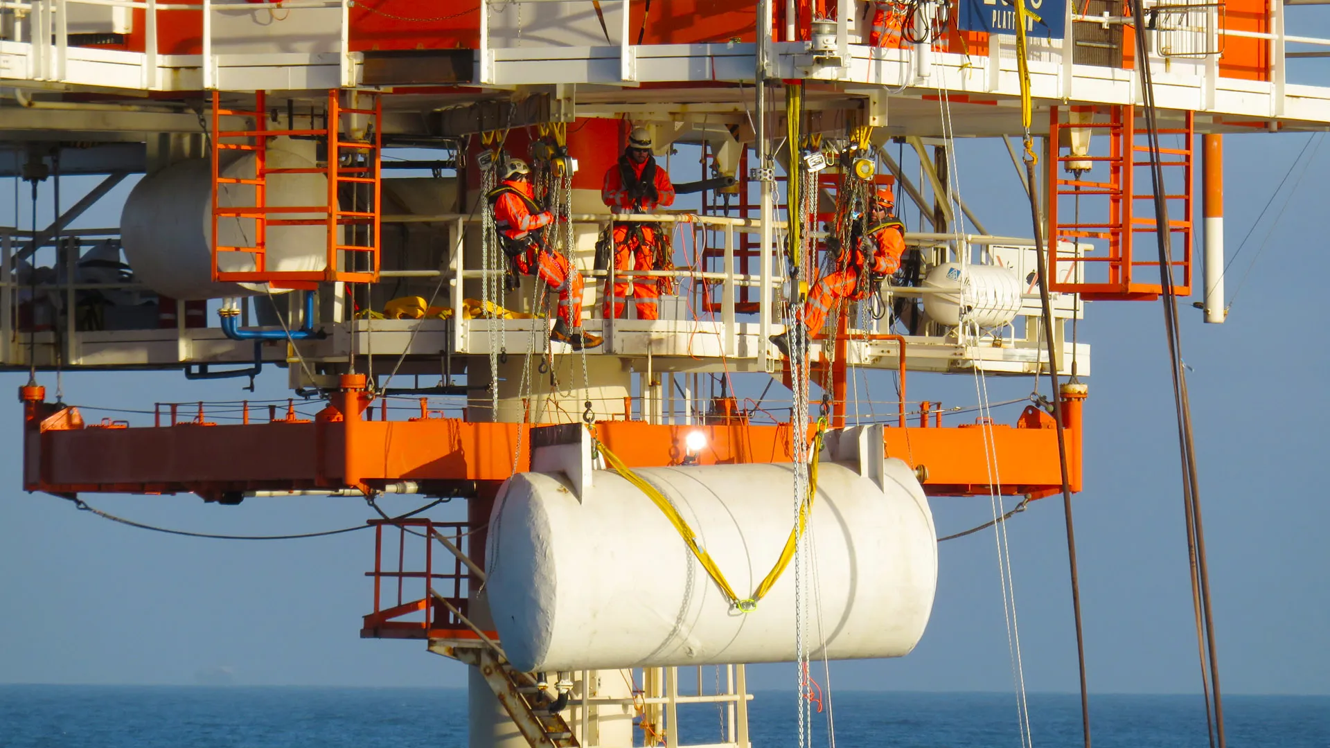 Oil tank installation 