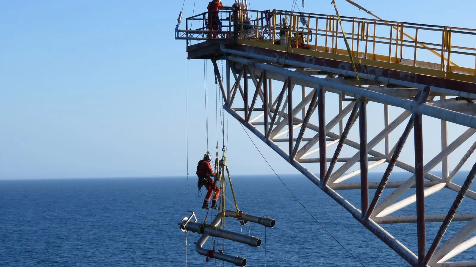 Conbit has experience with working on oil and gas platforms all around the globe