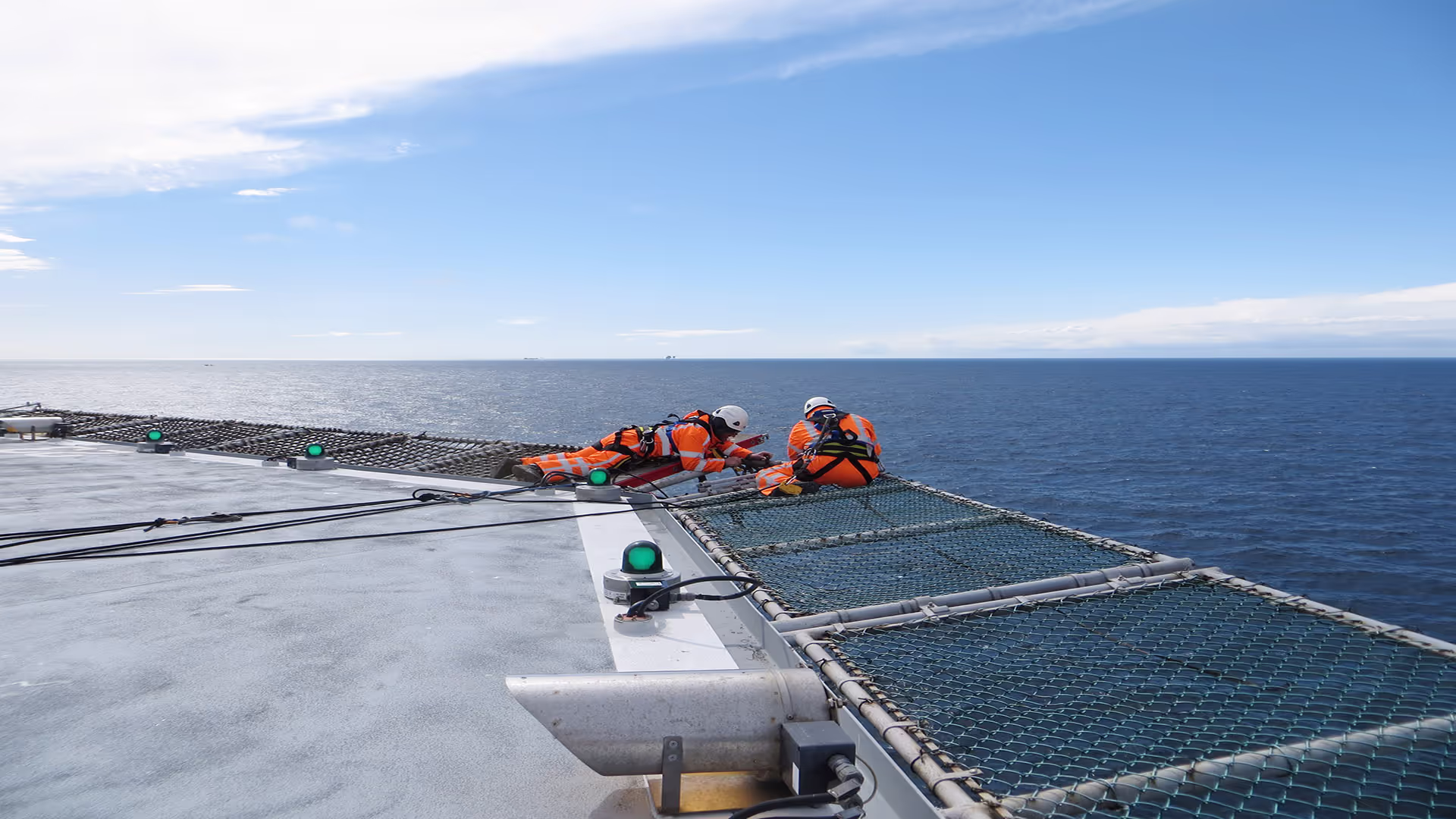 Helideck netting service