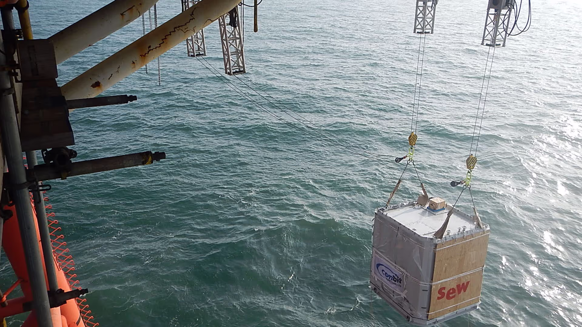 Oil tank installation, below deck lifting 