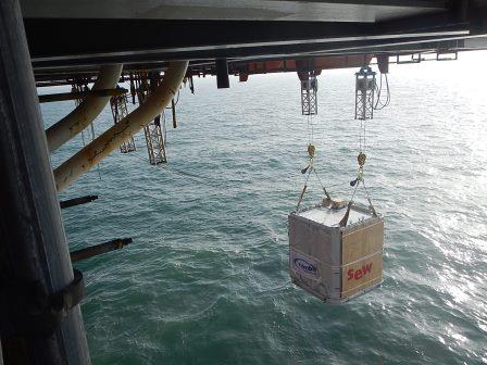 Conbit's Suspended Lift Unit allows lifting components inside jackets or topsides without a crane, using different units to create cross-haul sequences for efficient installations.